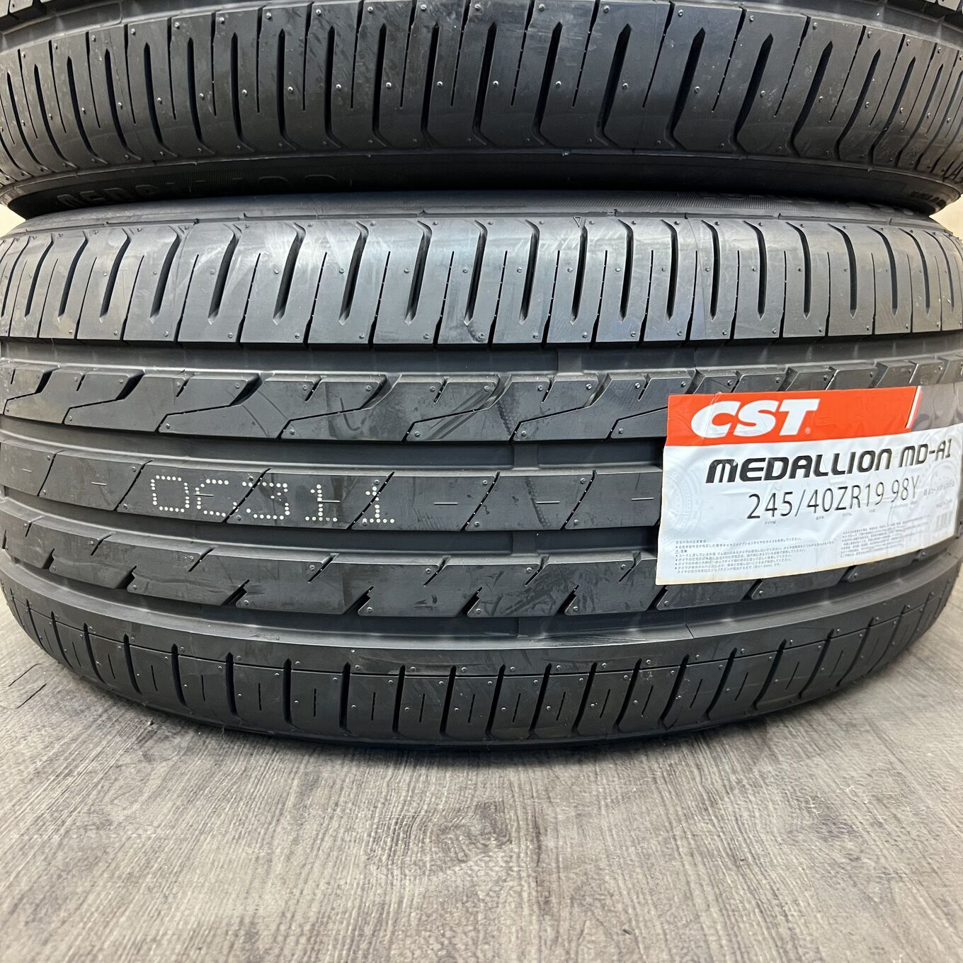 CST MD-A1 245/40 R19, фото 4