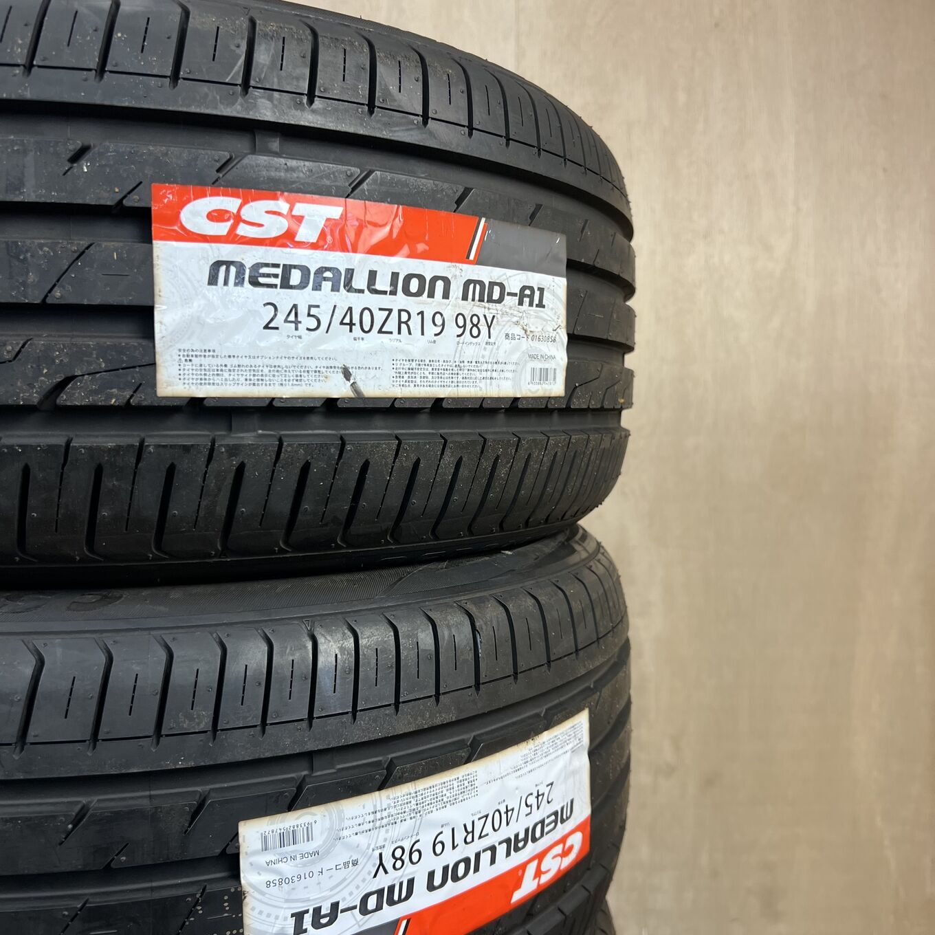 CST MD-A1 245/40 R19, фото 6