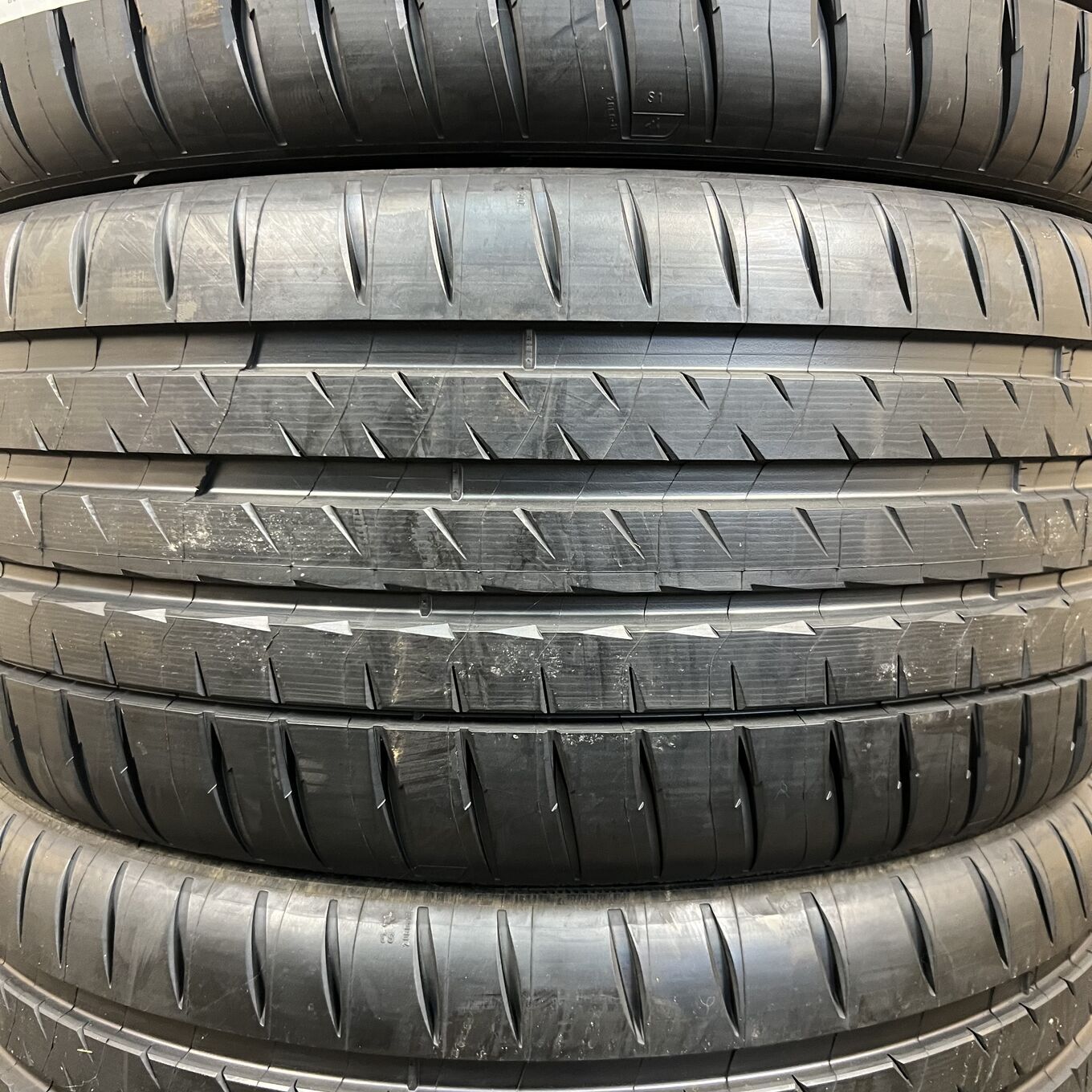 Michelin PILOT SPORT 4 S 235/35 R20, фото 3