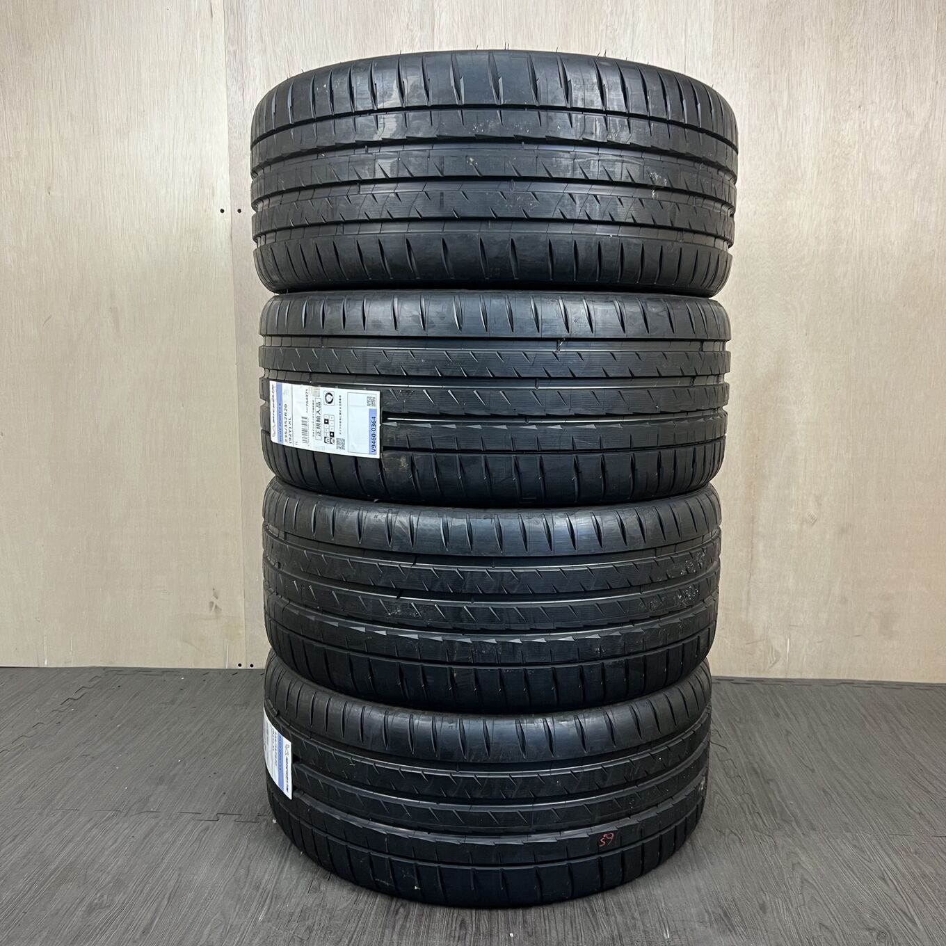 Michelin PILOT SPORT 4 S 235/35 R20, фото 5