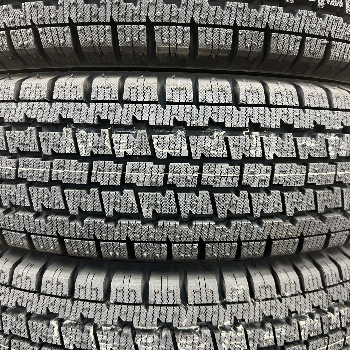 Bridgestone W300 145/80 R12, фото 2