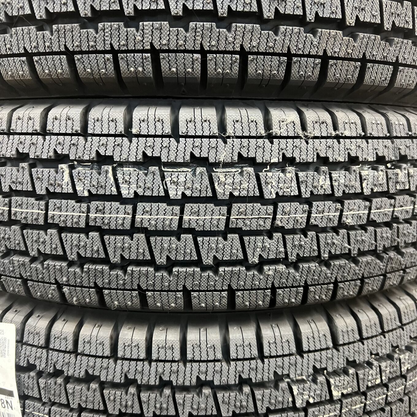 Bridgestone W300 145/80 R12, фото 3