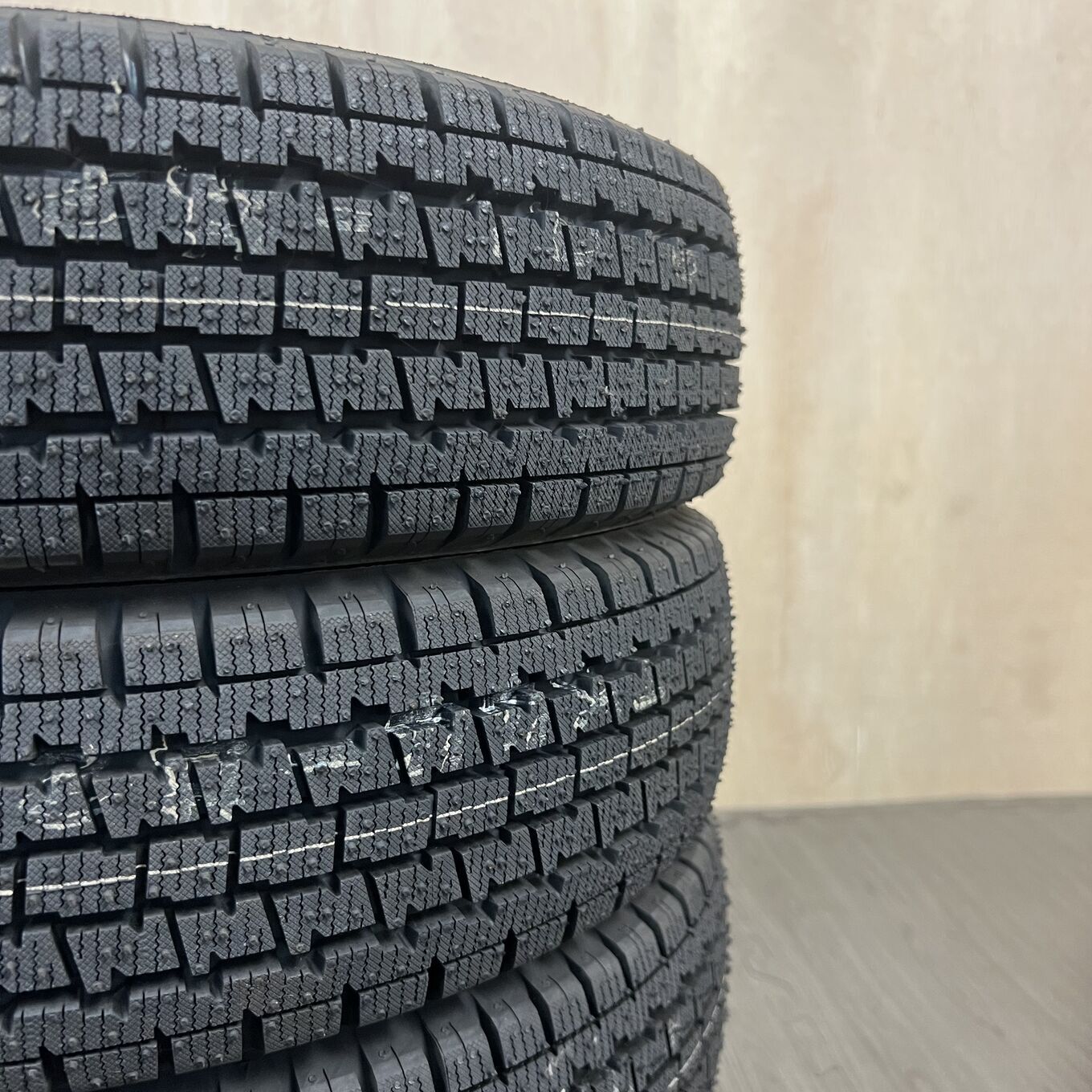 Bridgestone W300 145/80 R12, фото 6