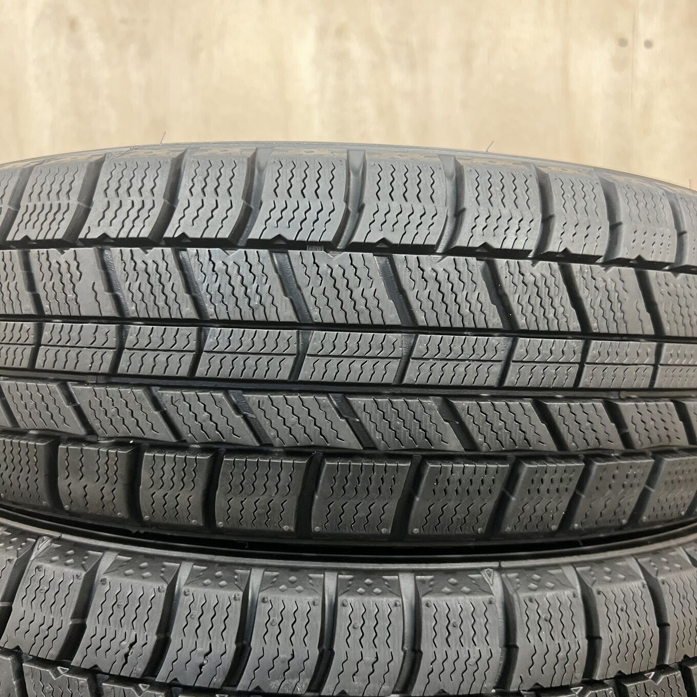 155/65 R14 N5 — 15 300 ¥/комплект