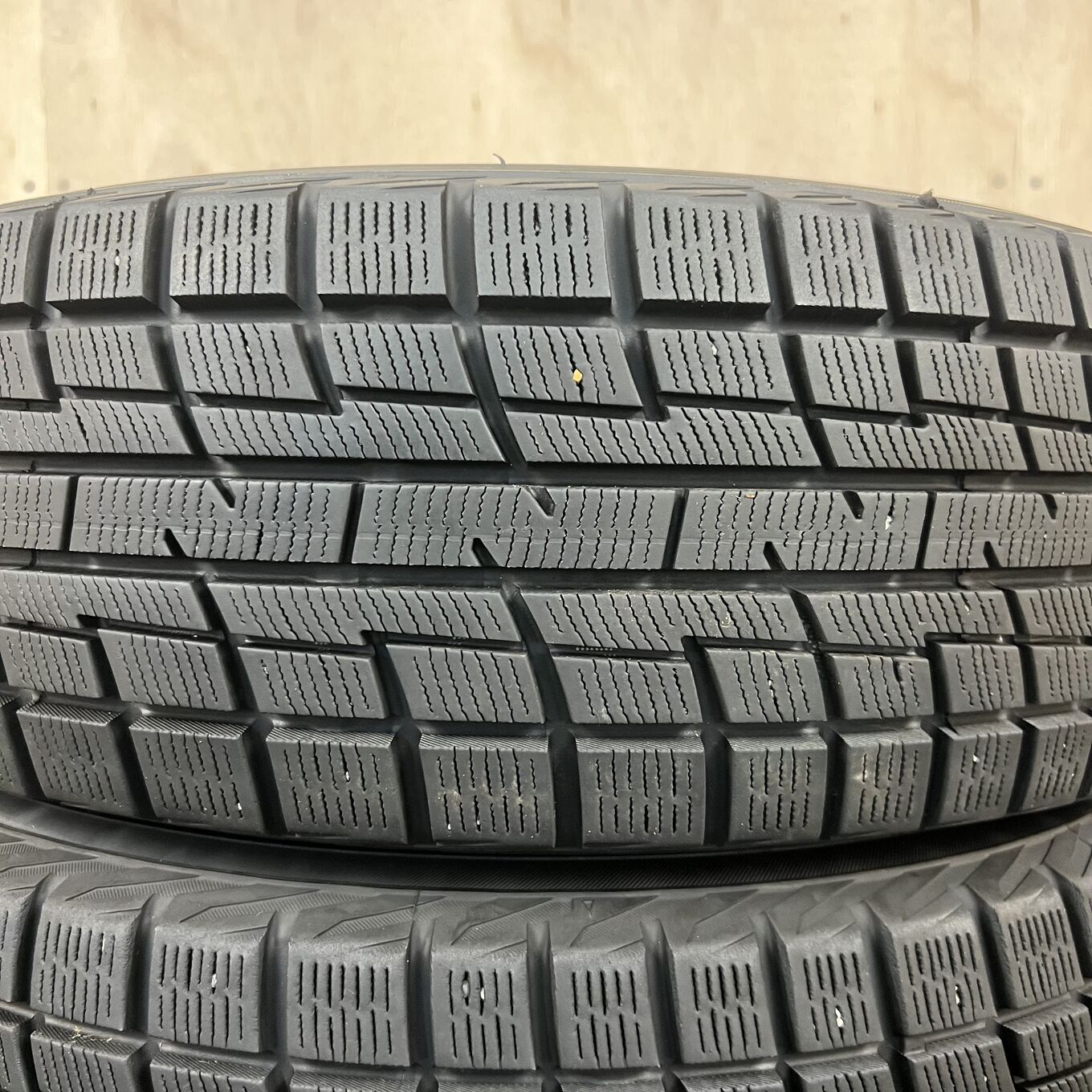 195/65 R15 Yokohama PRACTIVA ICE BP02 — 13 600 ¥/комплект