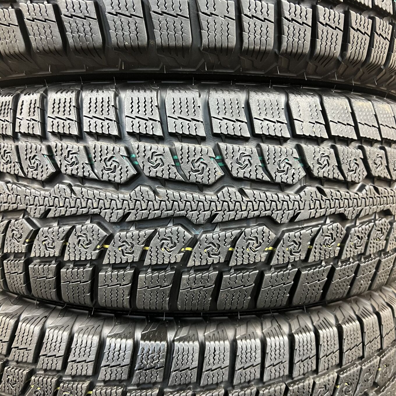 Toyo OBSERVE GSI-6 LS 225/70 R16, фото 2