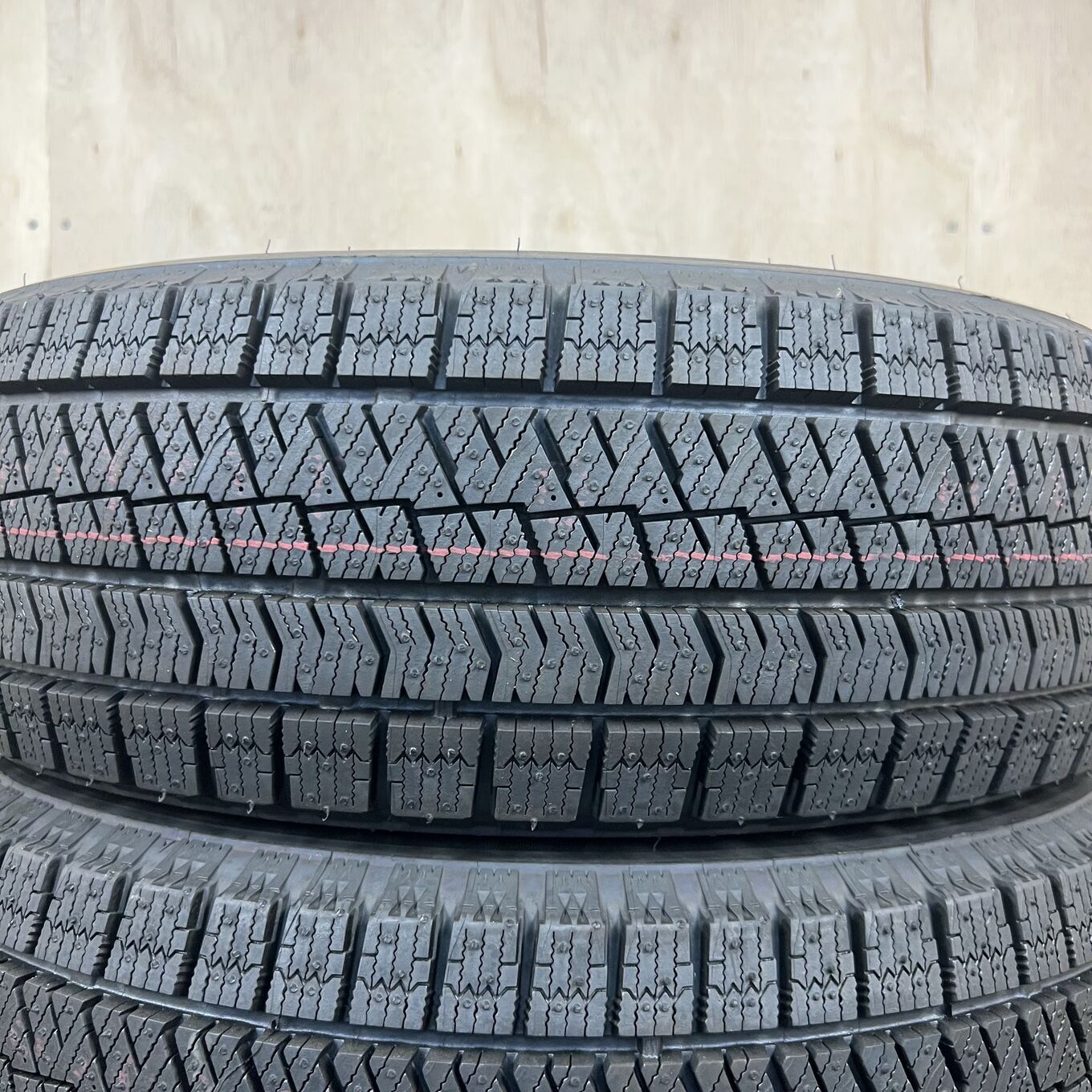 195/65 R15 Bridgestone BLIZZAK VRX2 — 34 000 ¥/комплект