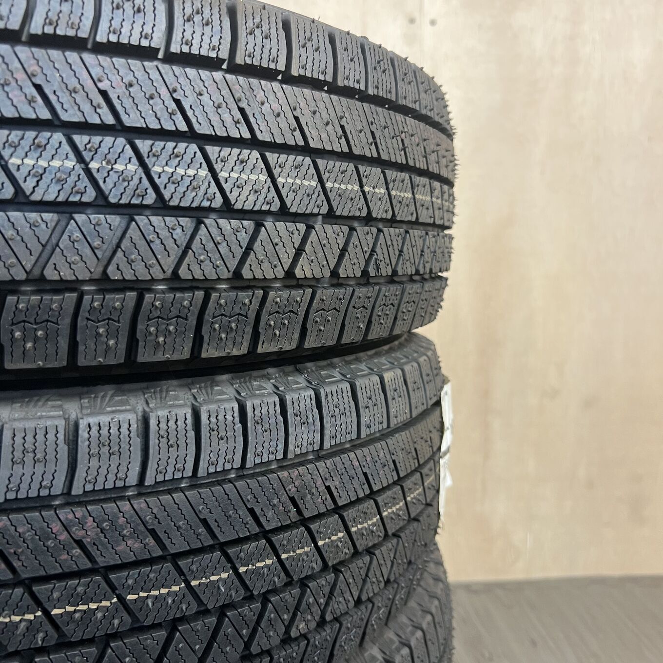 Bridgestone BLIZZAK VRX3 185/65 R15, фото 6