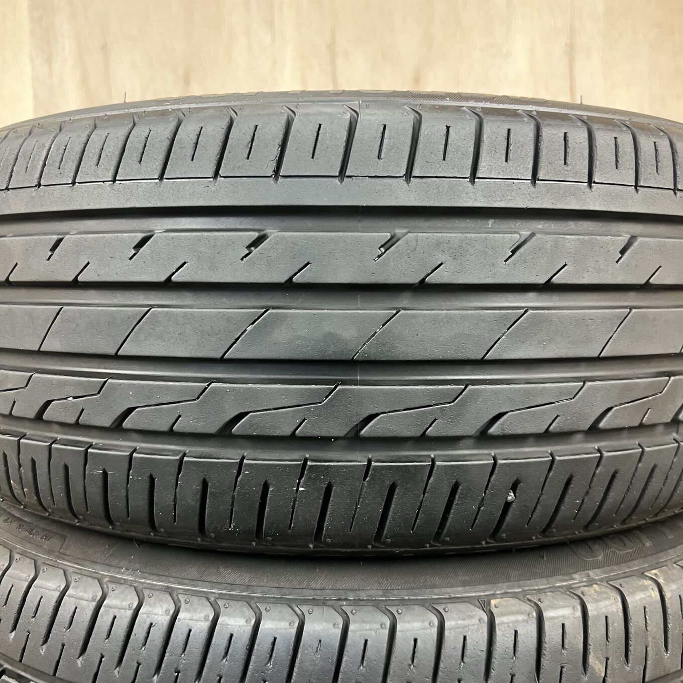 215/45 R18 MEDALLION MD-A1 — 17 000 ¥/комплект