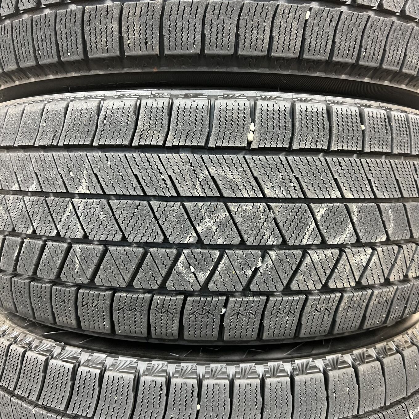 Bridgestone BLIZZAK VRX3 225/45 R17, фото 2