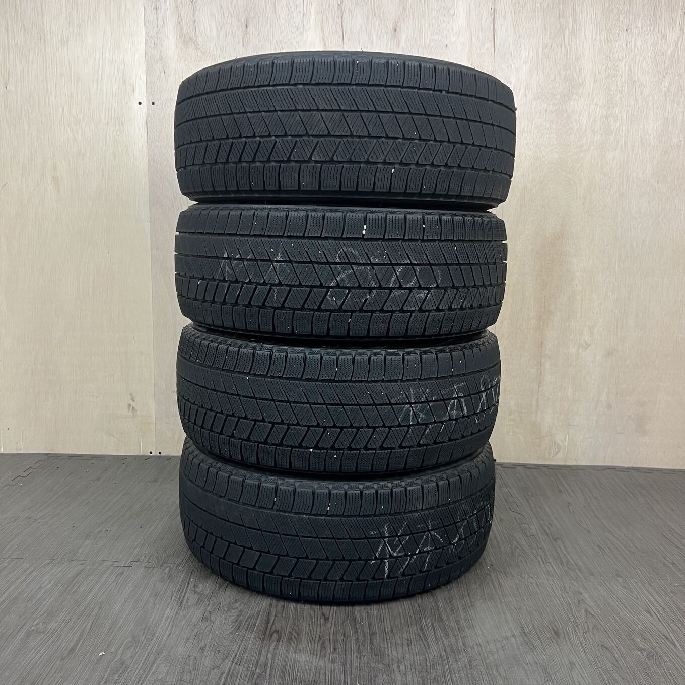 Bridgestone BLIZZAK VRX3 225/45 R17, фото 5