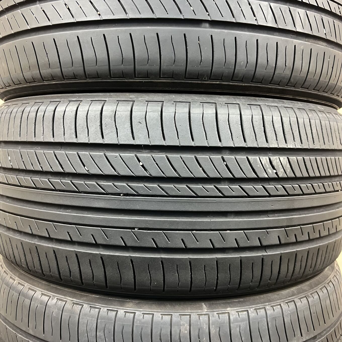 Yokohama ADVAN DB V552 225/40 R18, фото 2
