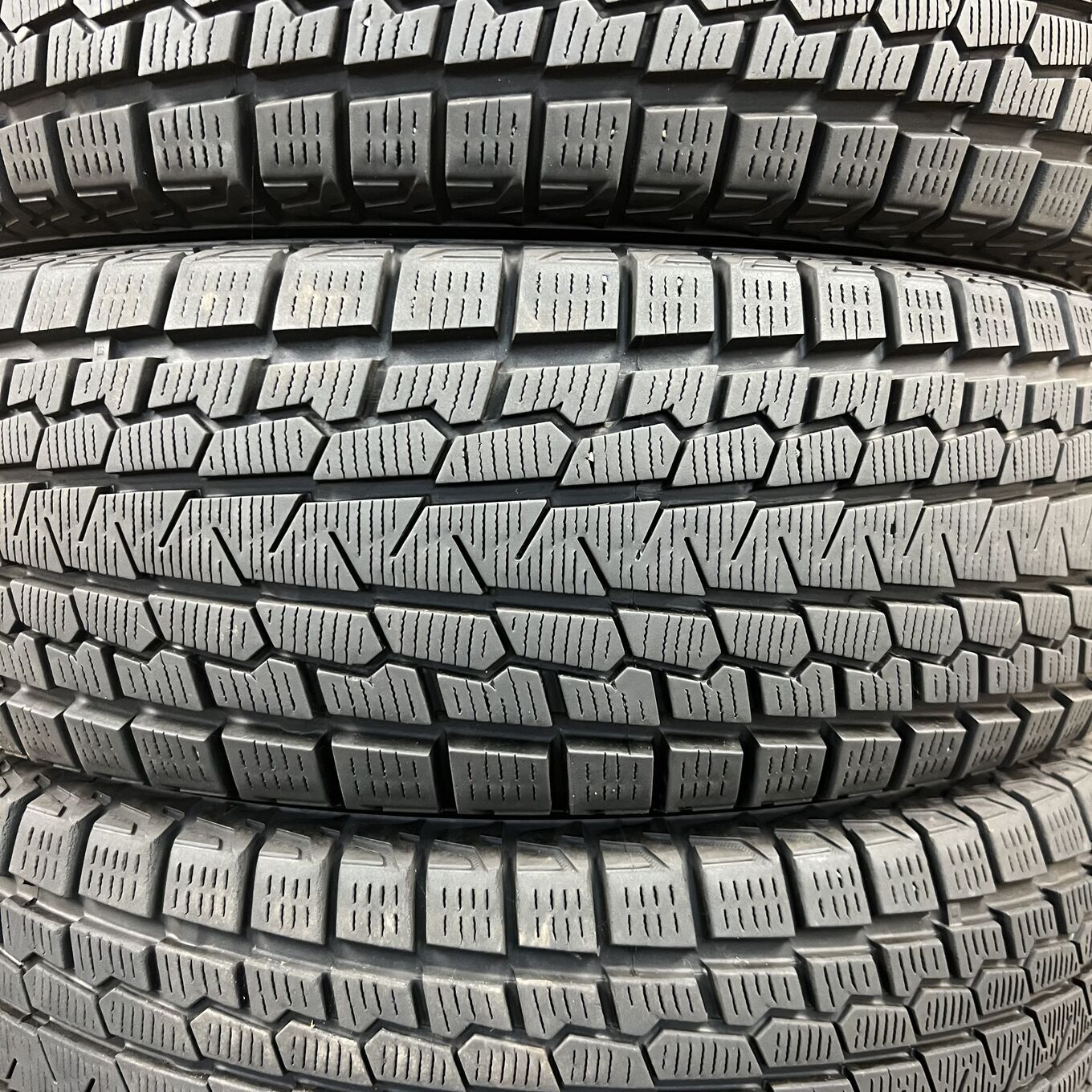Yokohama GEOLANDAR I/T-S G073 215/70 R16, фото 2