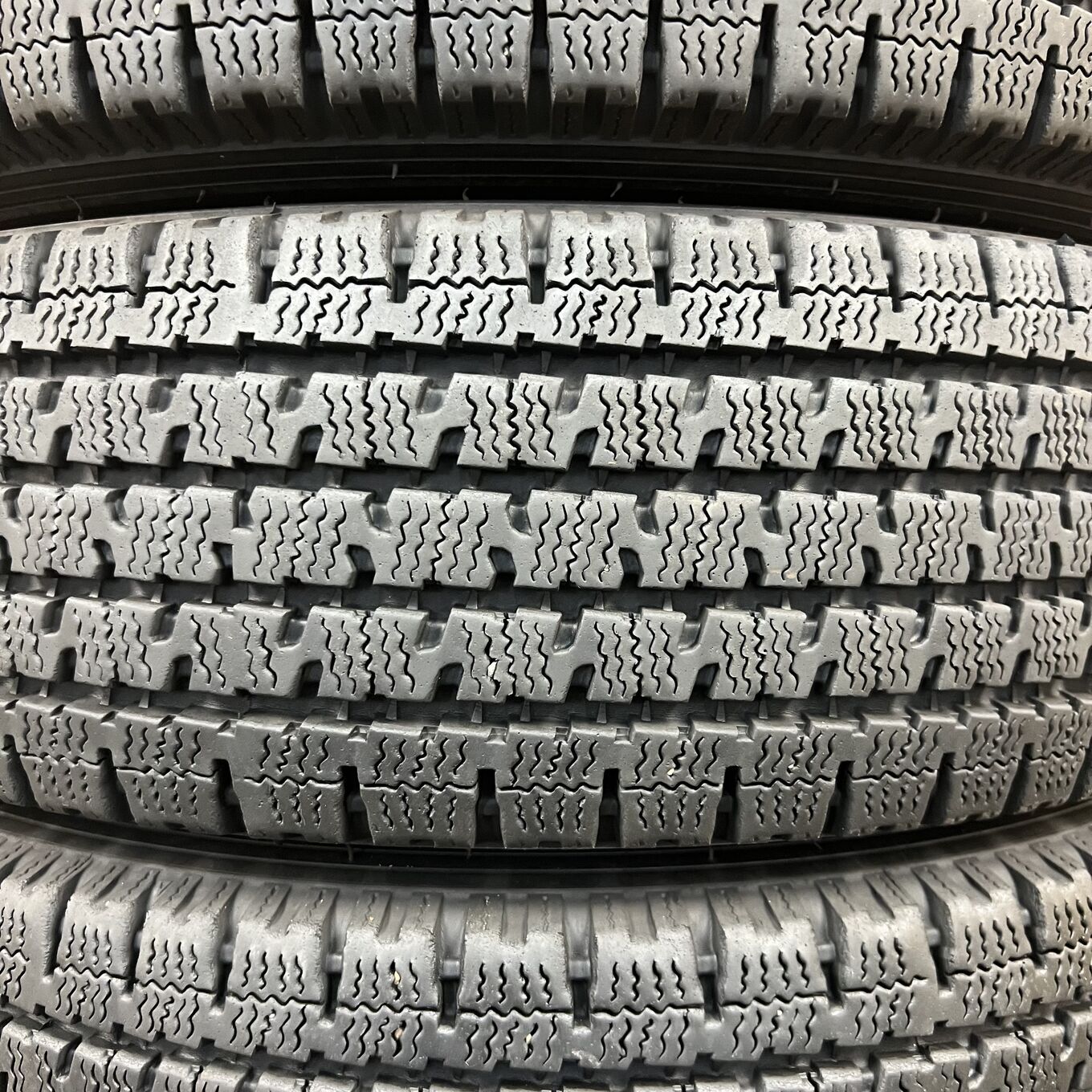 Toyo DELVEX 935 195/80 R15, фото 2