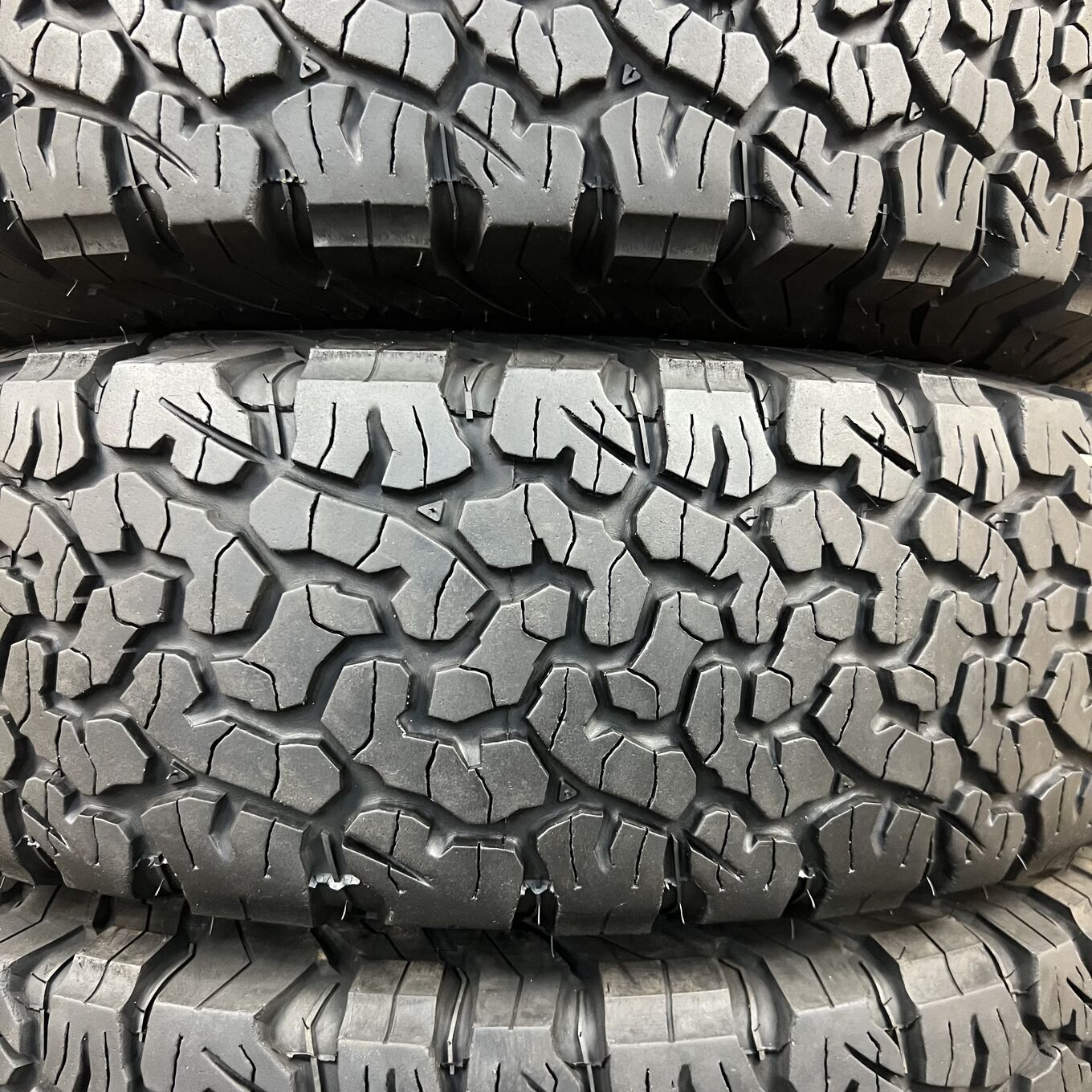 Bfgoodrich ALL-TERRAIN T/A KO2 235/85 R16, фото 2