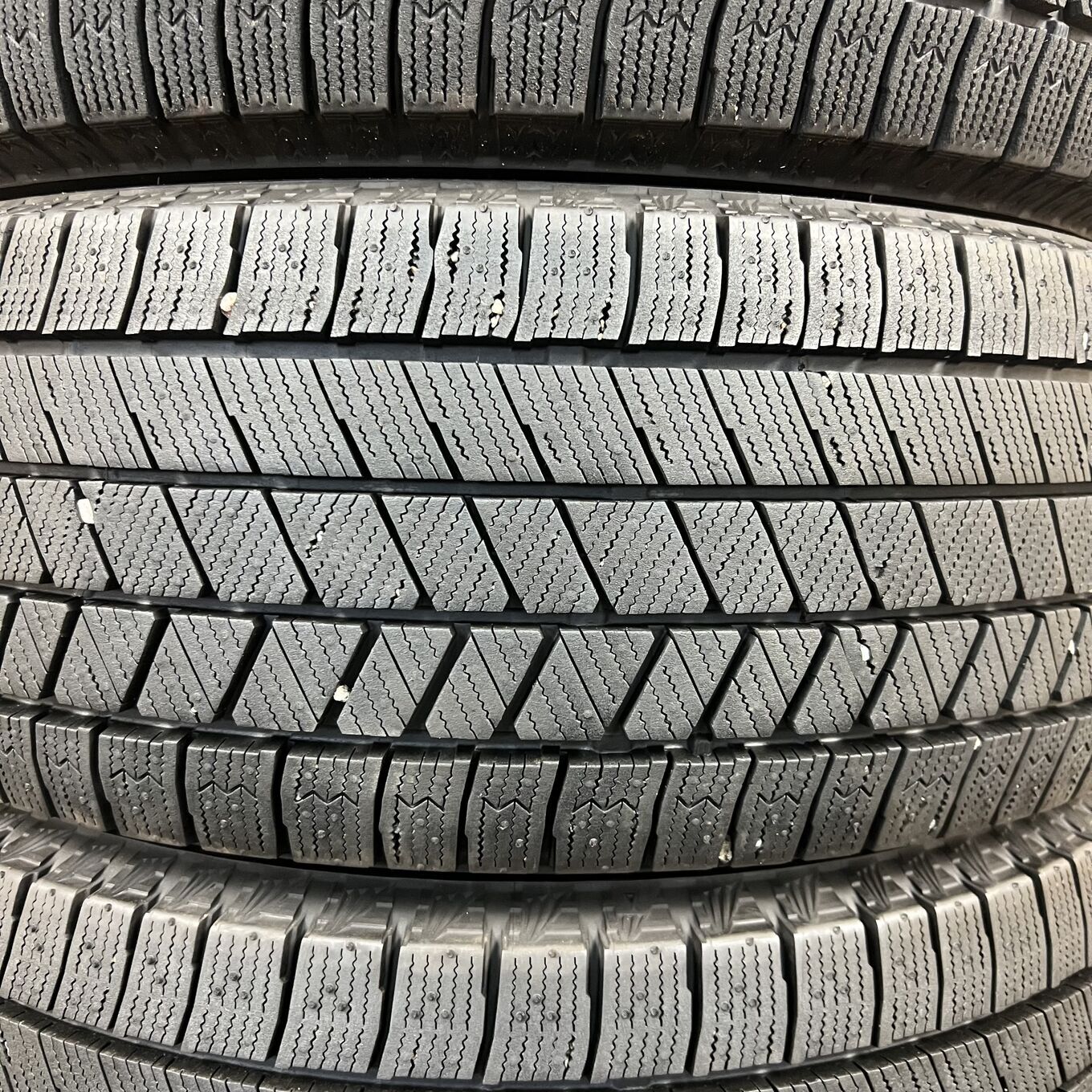 Bridgestone BLIZZAK VRX3 205/55 R16, фото 2