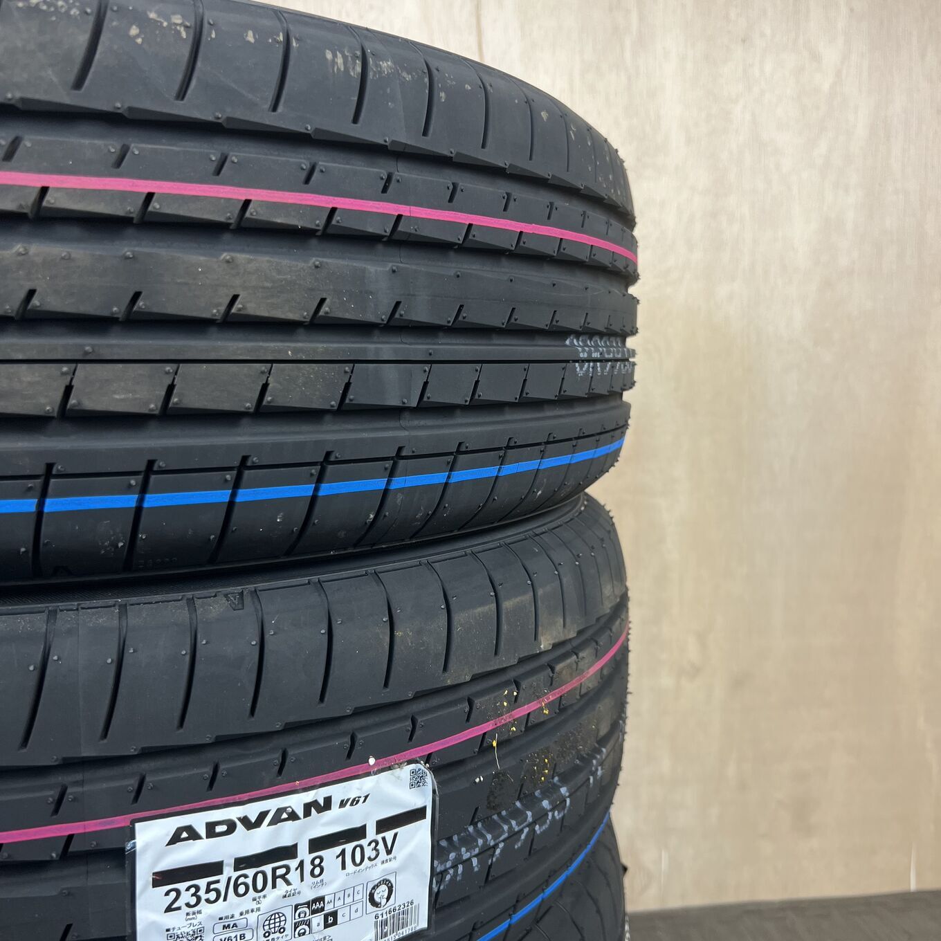 Yokohama ADVAN V61 235/60 R18, фото 6