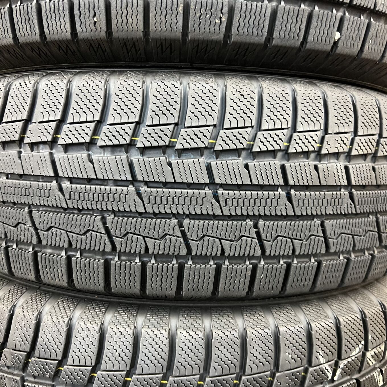 Toyo WINTER TRANPATH TX 215/70 R16, фото 2