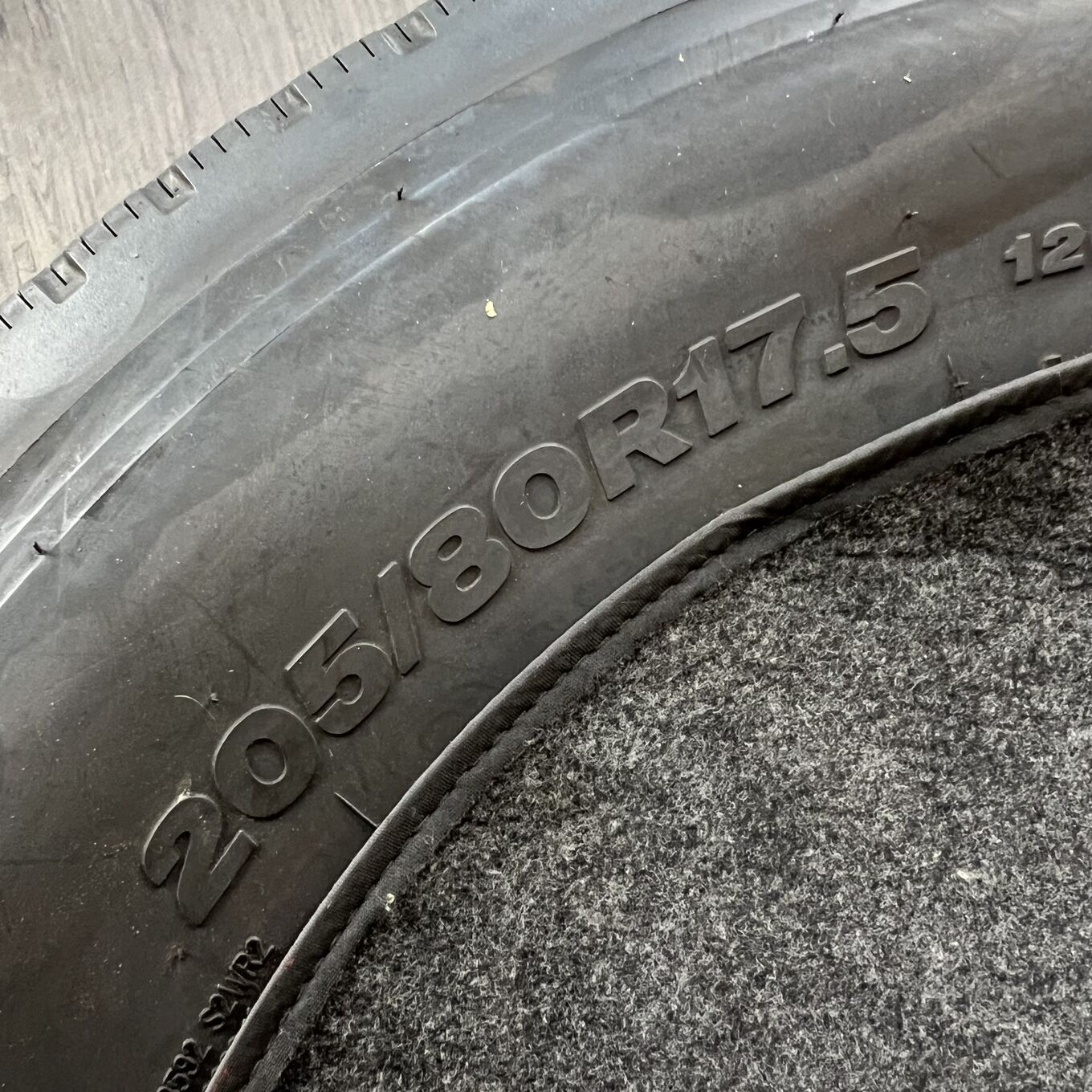 Bridgestone DURAVIS R207 205/80 R17.5, фото 6