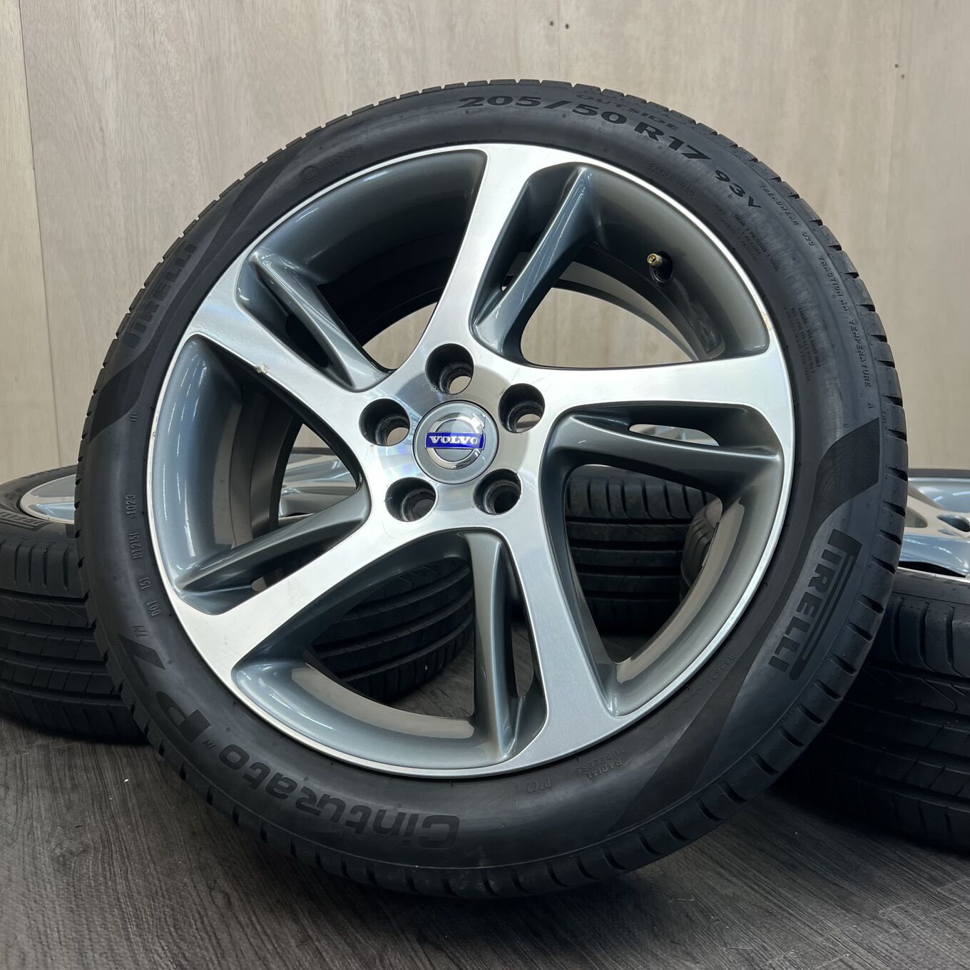 Б/У колесо в сборе 205/50 R17 Pirelli V40, артикул 0263AS040926