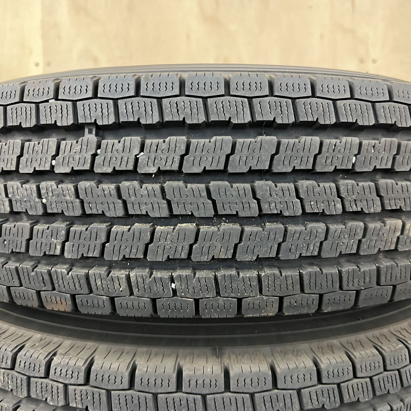 165/80 R13 Yokohama ICE GUARD IG91 — 17 000 ¥/комплект