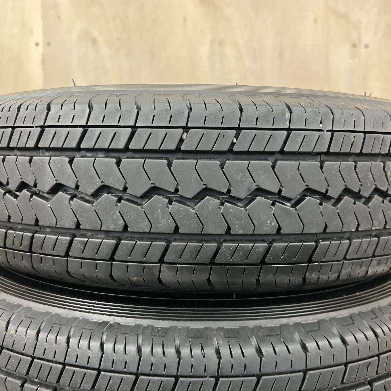 165/80 R14 Toyo DELVEX V-03E — 17 000 ¥/комплект