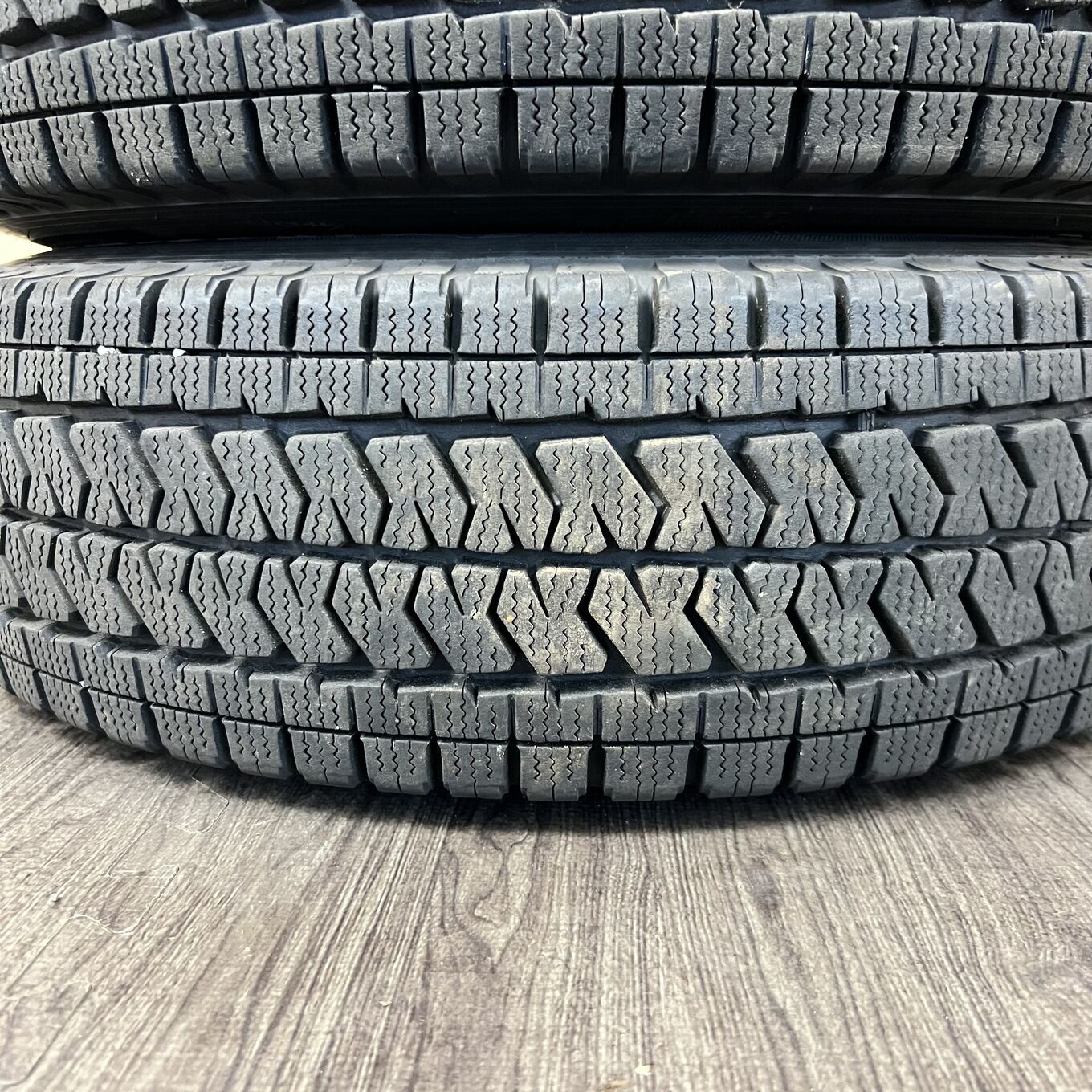 Bridgestone BLIZZAK VL10A 185/80 R14, фото 4