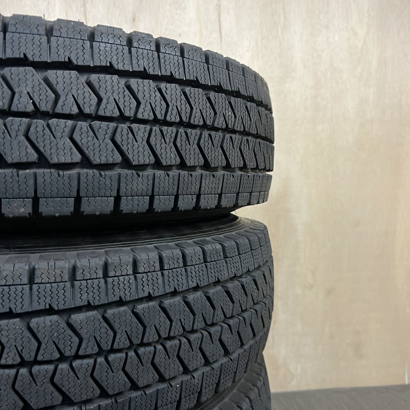 Bridgestone BLIZZAK VL10 195/80 R15, фото 6