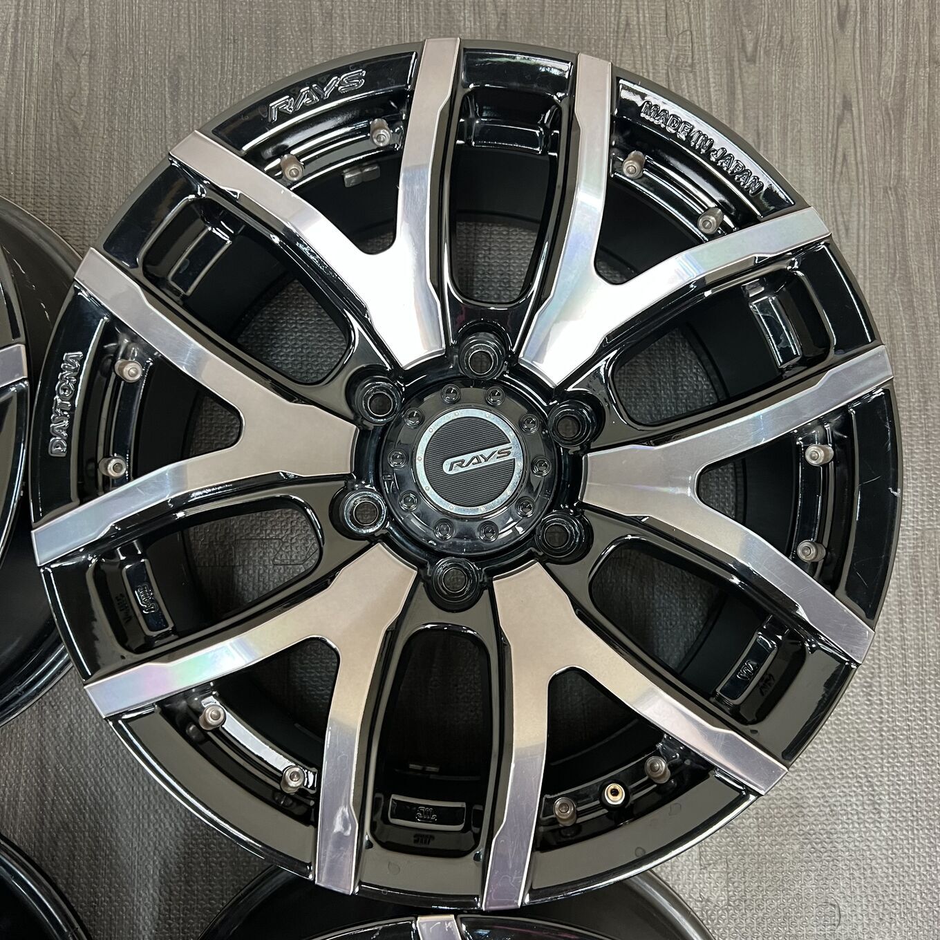 DAYTONA FDX-F6 R17 8J ET20 6x139.7, фото 4