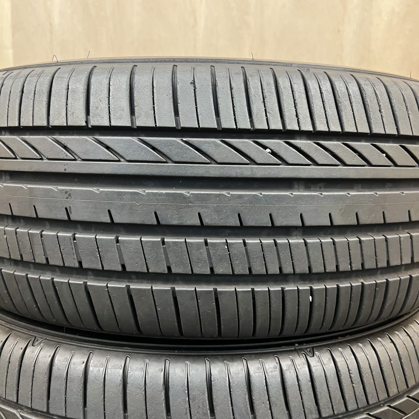 215/55 R17 Goodyear EFFICIENTGRIP COMFORT — 25 500 ¥/комплект