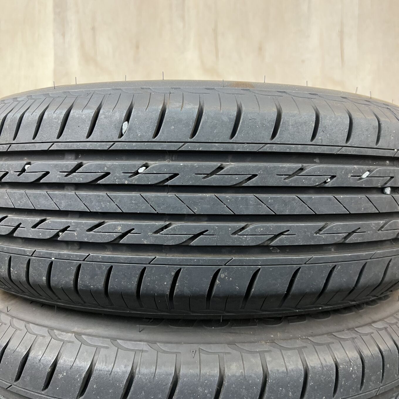 185/65 R15 Bridgestone NEXTRY — 17 000 ¥/комплект