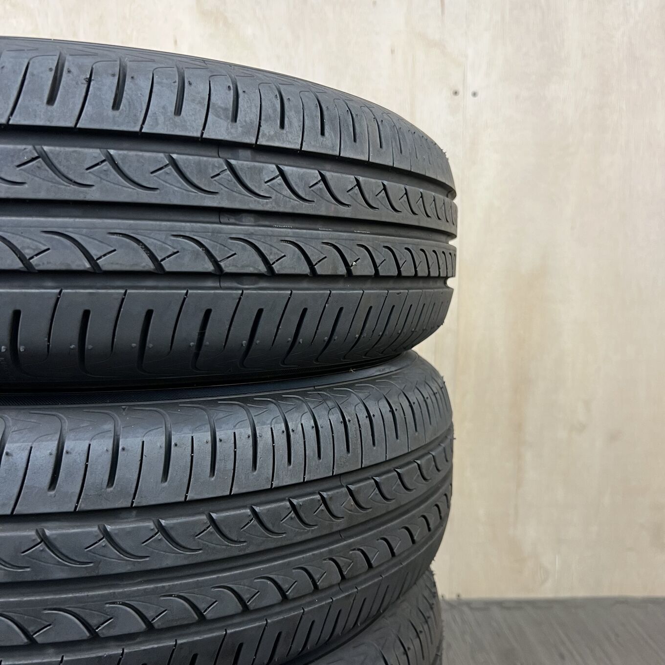 Yokohama BLUEARTH 185/70 R14, фото 6