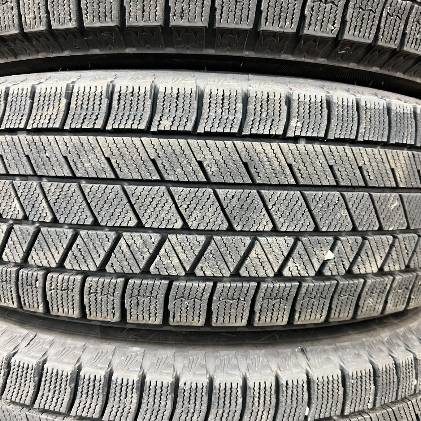 Bridgestone BLIZZAK VRX3 185/65 R15, фото 2