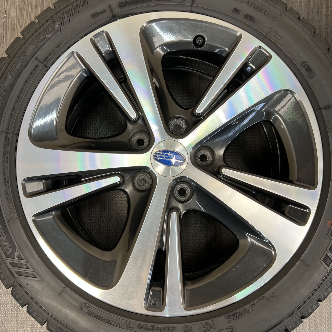 R17 7J ET55 5x114.3 LEVORG — 30 600 ¥/комплект
