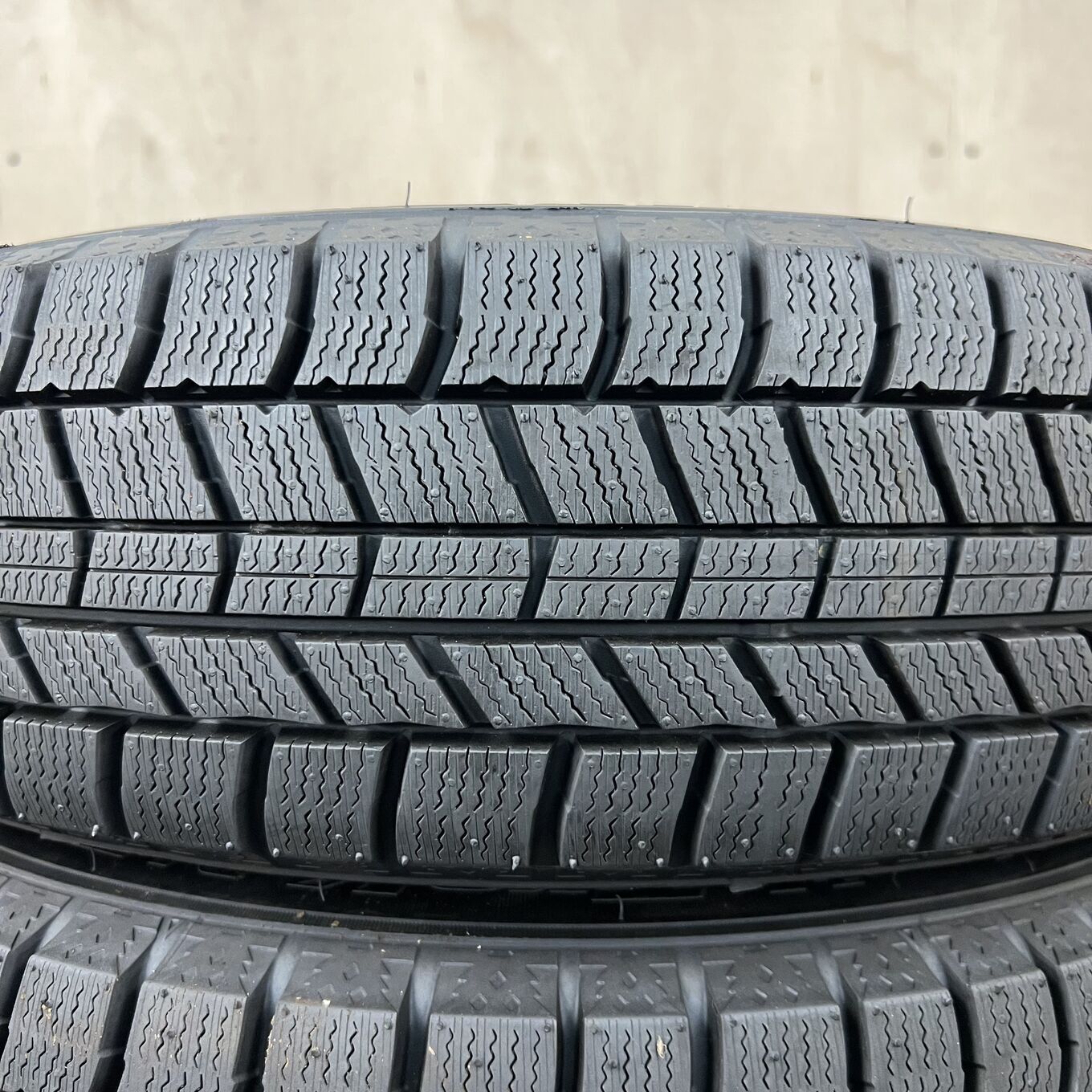 165/70 R14 N5 — 13 600 ¥/комплект