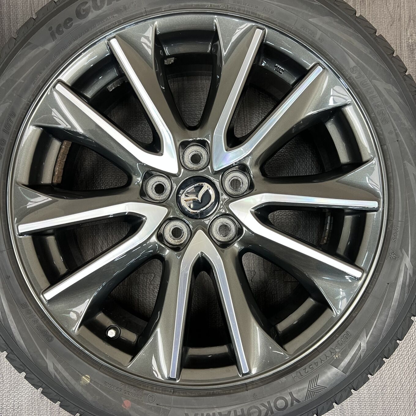 Yokohama ICE GUARD IG70 215/50 R18, фото 3