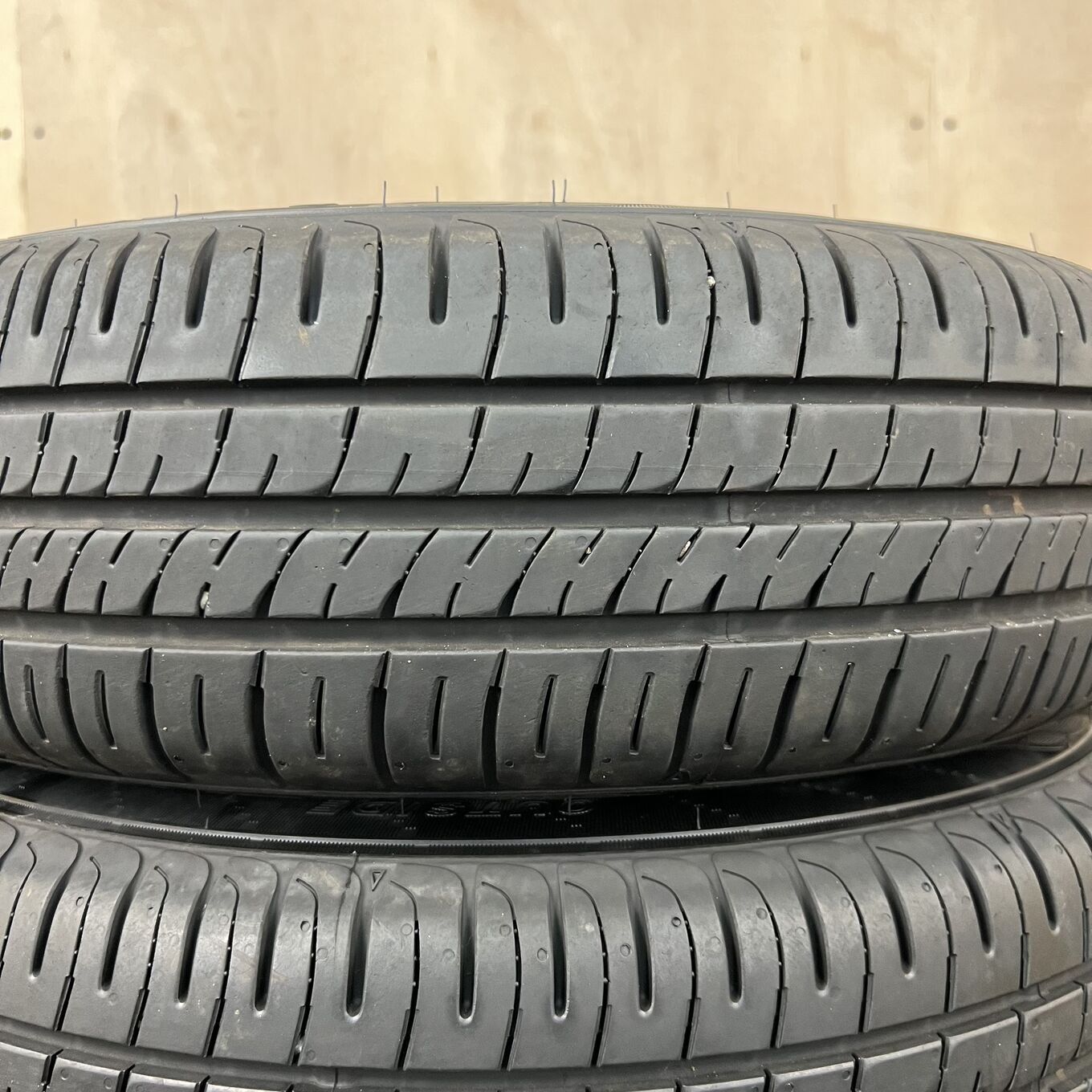 165/70 R14 Dunlop ENASAVE EC204 — 12 800 ¥/комплект