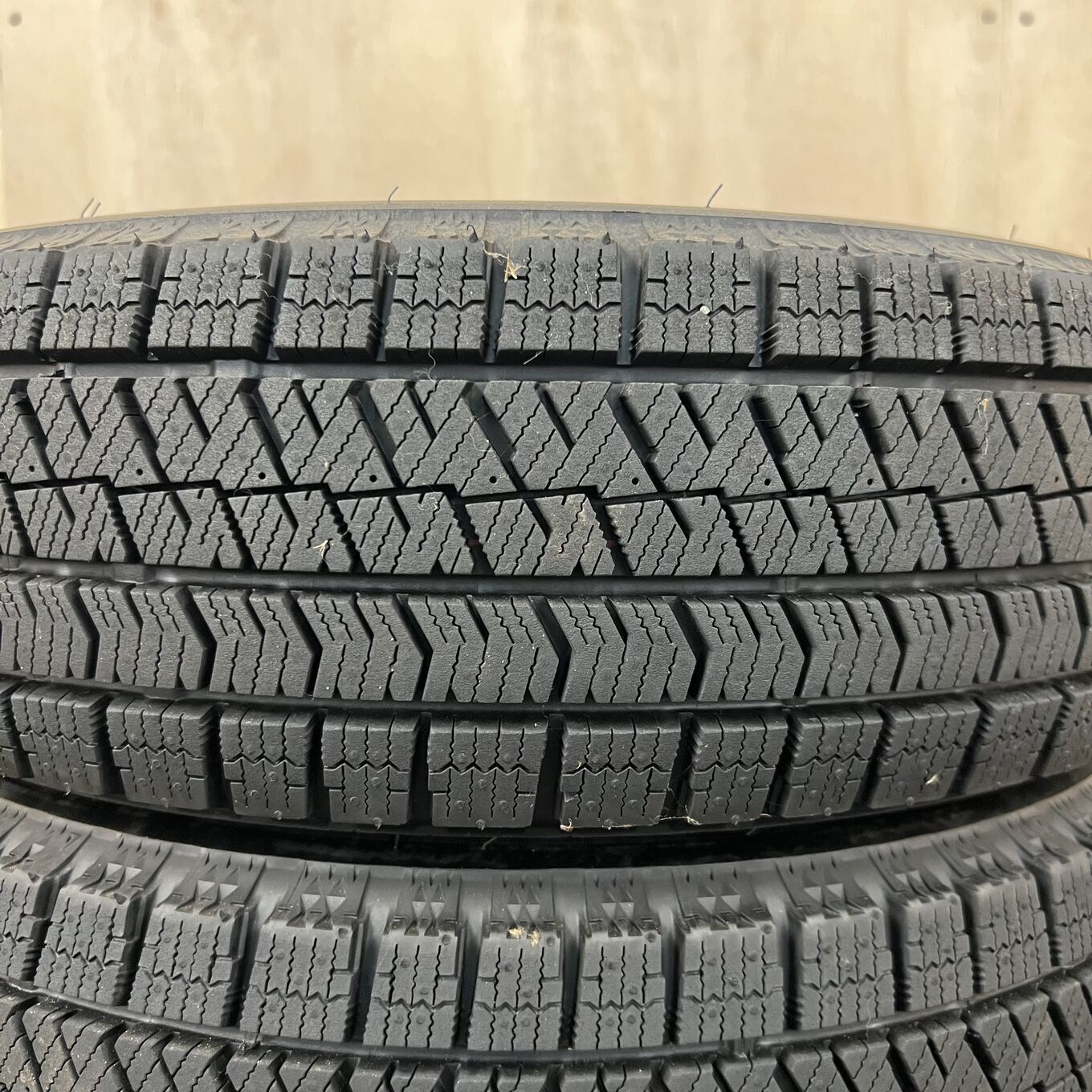 155/65 R13 Bridgestone BLIZZAK VRX2 — 11 900 ¥/комплект