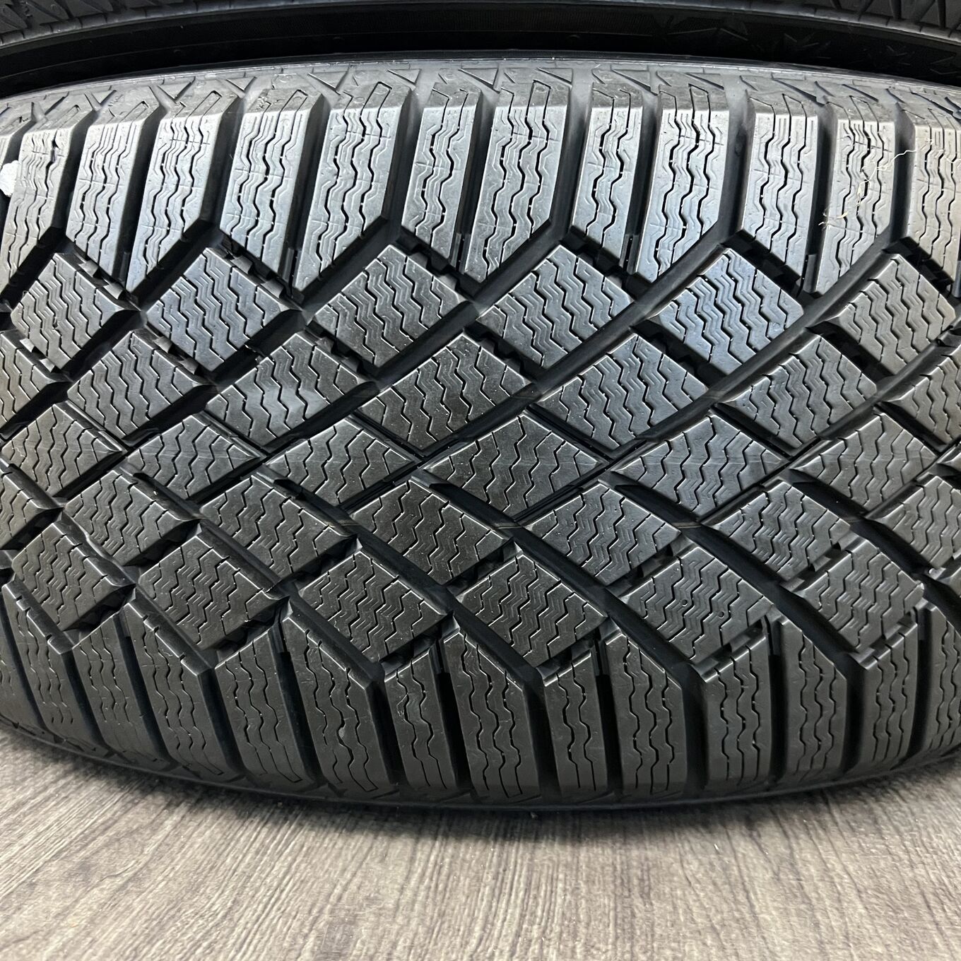Continental VIKINGCONTACT 7 225/50 R18, фото 2