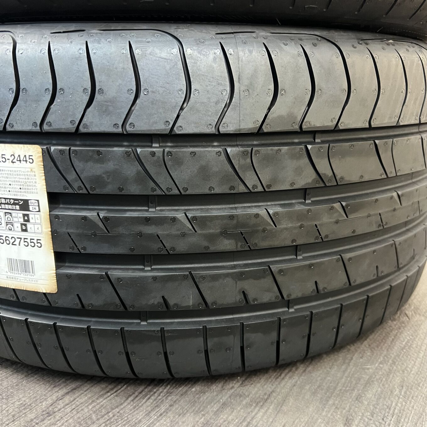 Goodyear EAGLE F1 SPORT 255/40 R17, фото 2