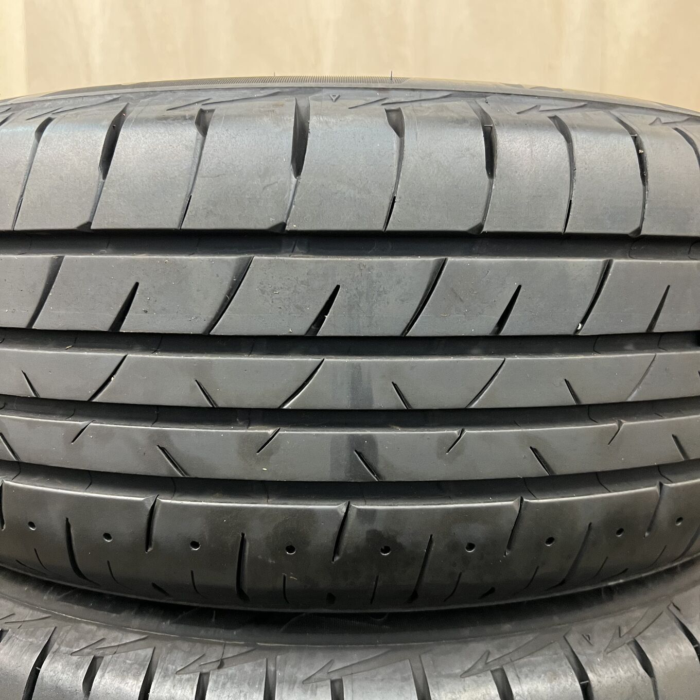 215/60 R16 Bridgestone PLAYZ PX-RV II — 23 800 ¥/комплект
