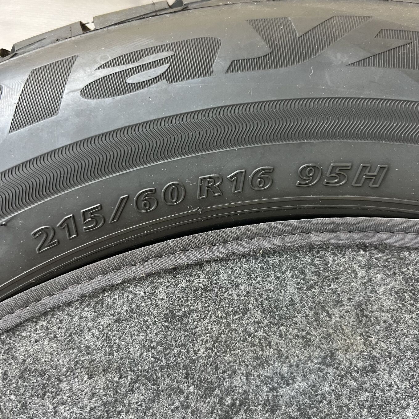 Bridgestone PLAYZ PX-RV II 215/60 R16, фото 6