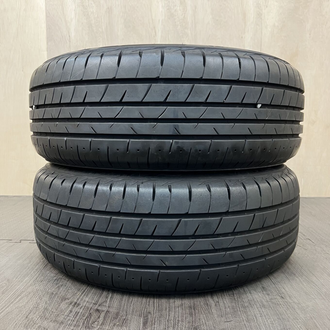 Bridgestone PLAYZ PX-RV II 215/60 R16, фото 3