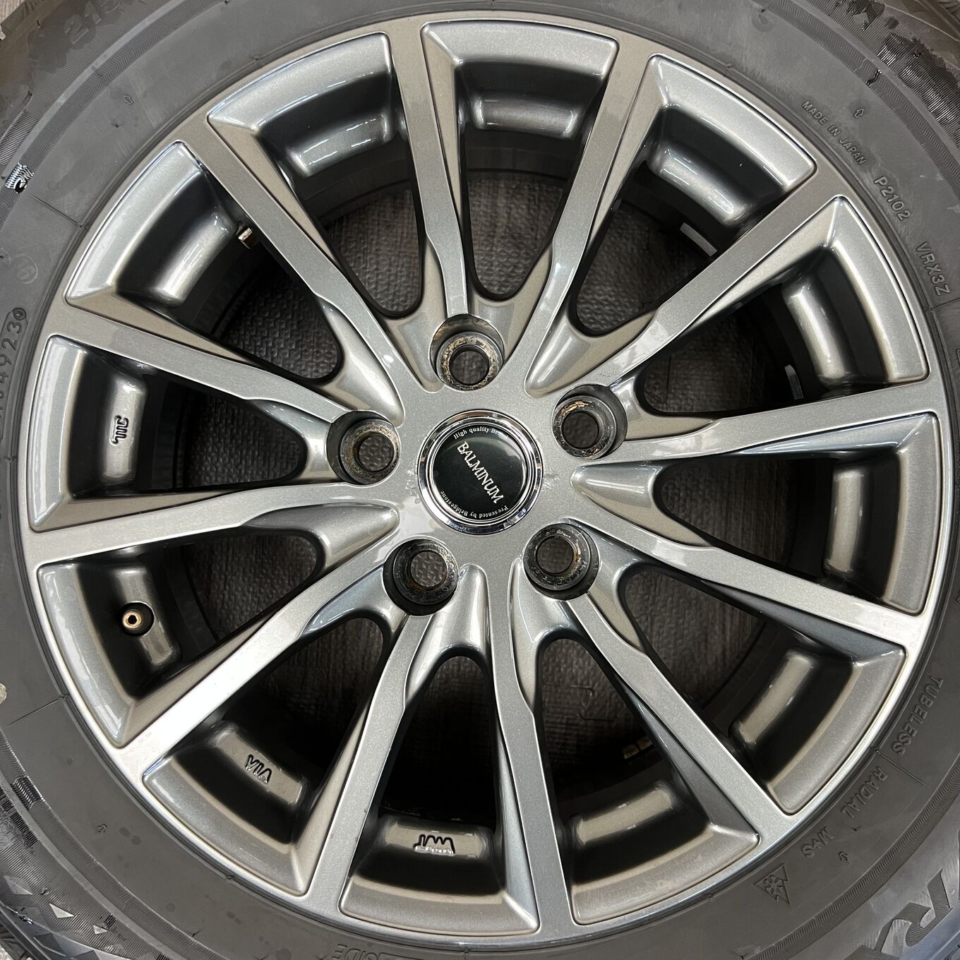 R16 6.5J ET39 5x114.3 — 21 300 ¥/комплект