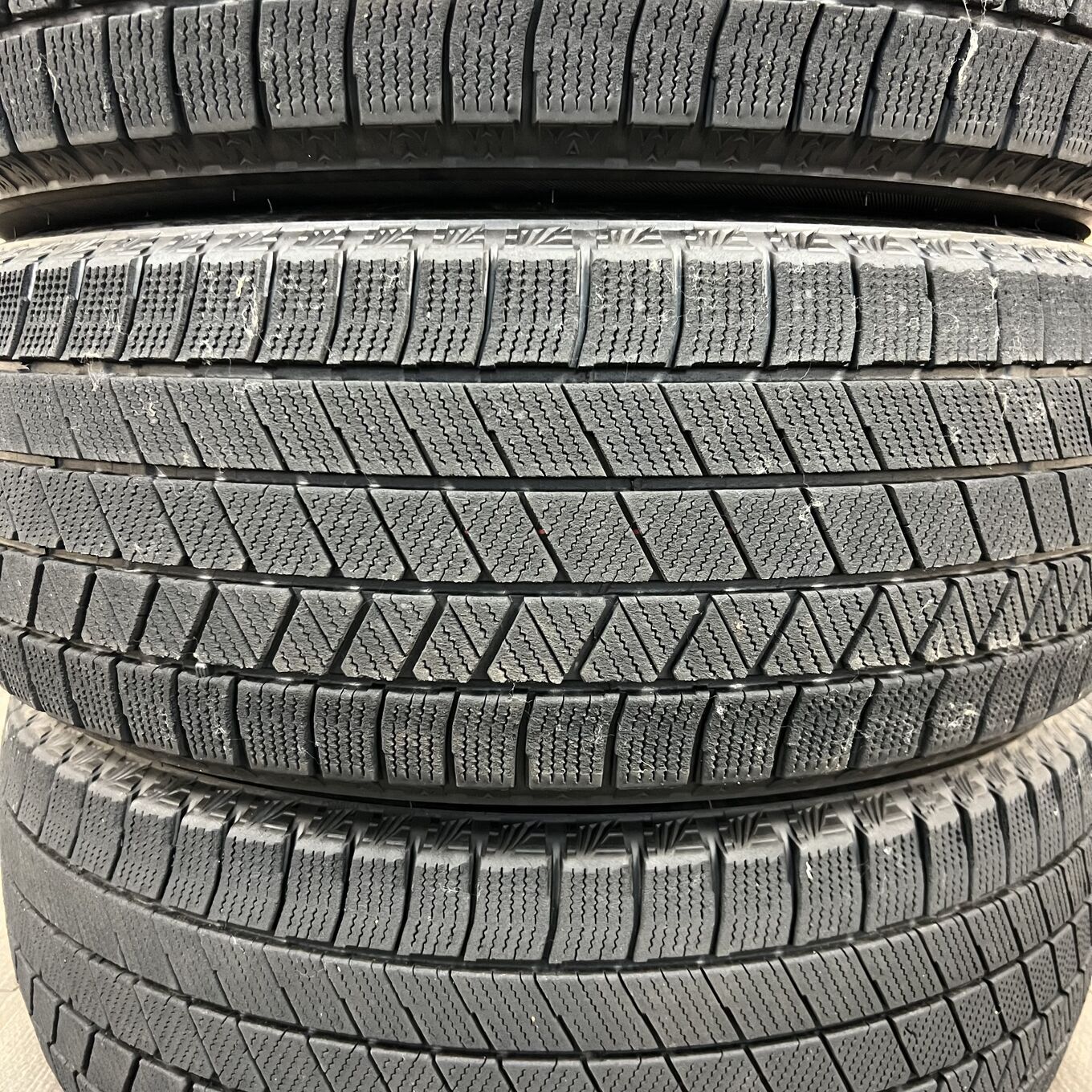 Bridgestone BLIZZAK VRX3 215/60 R16, фото 3