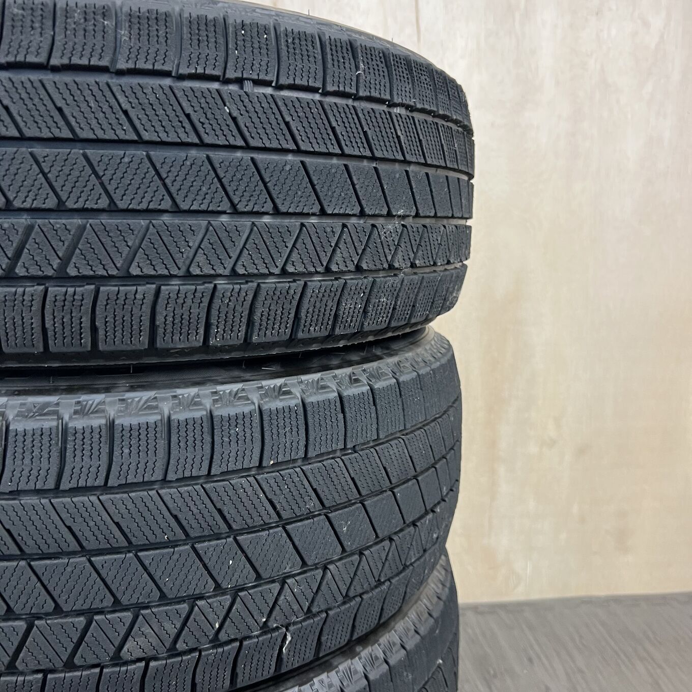 Bridgestone BLIZZAK VRX3 215/60 R16, фото 6