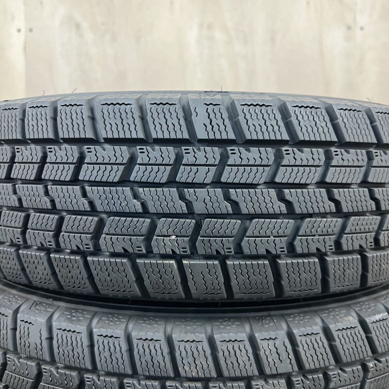 155/65 R14 Goodyear ICE NAVI 7 — 10 200 ¥/комплект