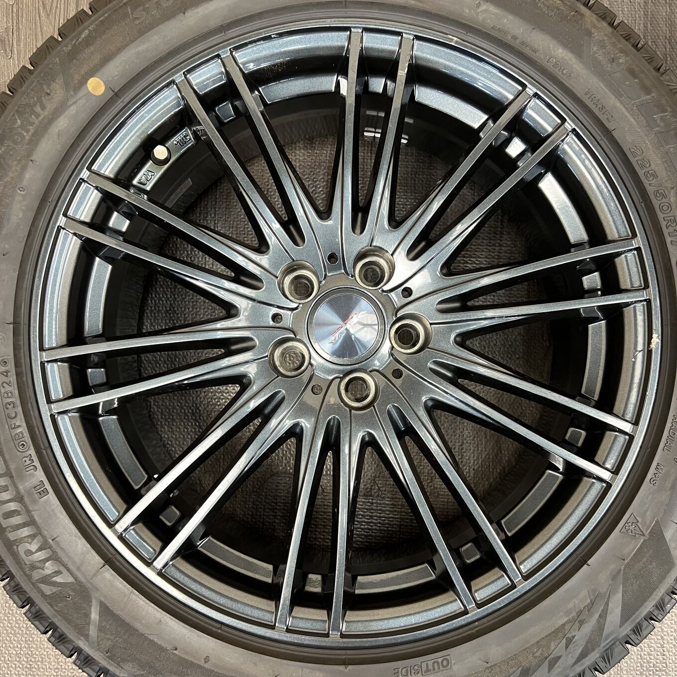 R17 7J ET47 5x100 VELVA AGUDO — 25 500 ¥/комплект