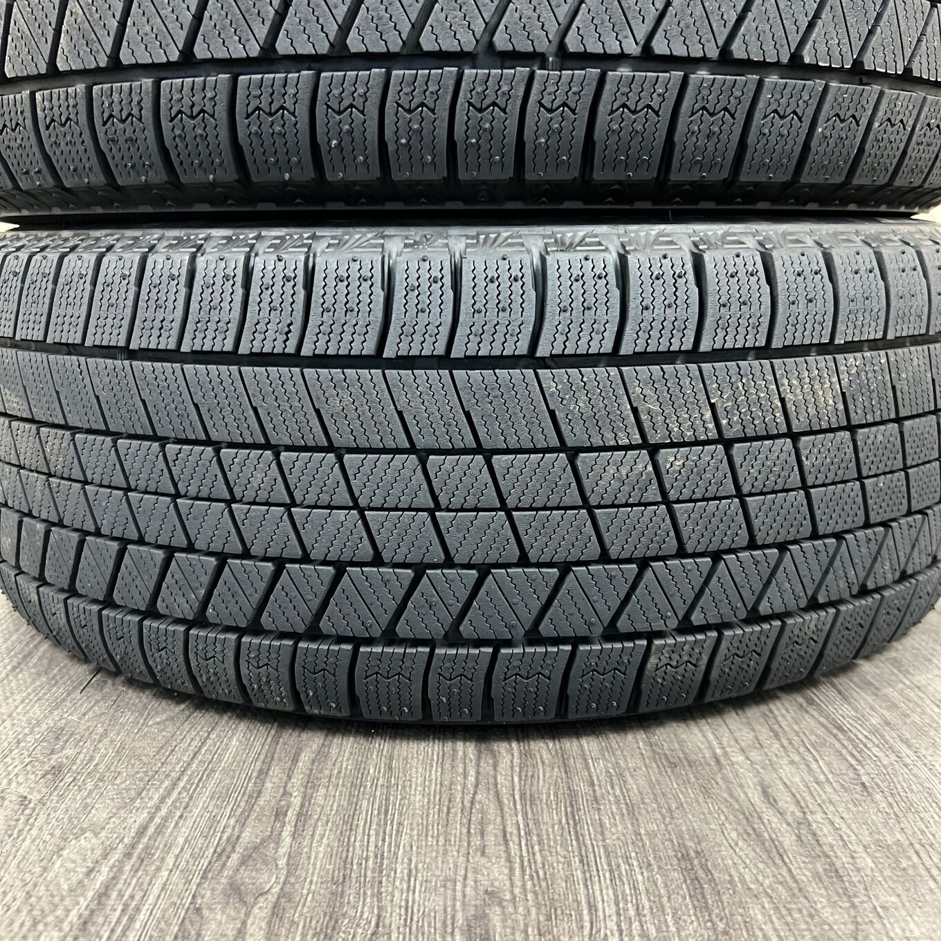 Bridgestone BLIZZAK VRX3 225/50 R17, фото 4