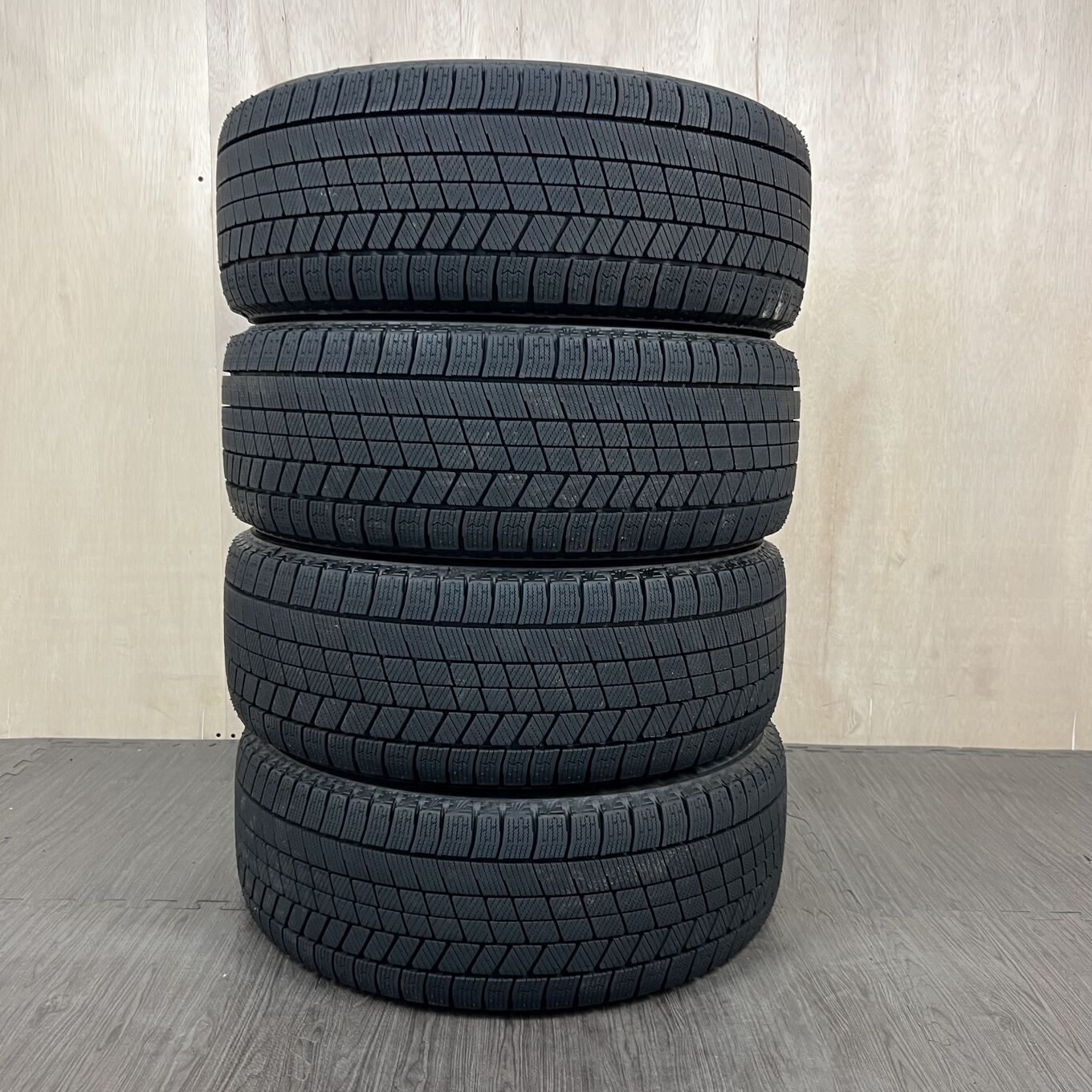 Bridgestone BLIZZAK VRX3 225/50 R17, фото 5